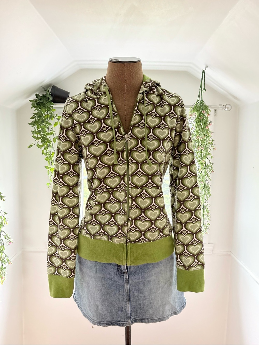 Green Heart-Print Zip Hoodie - Women's
